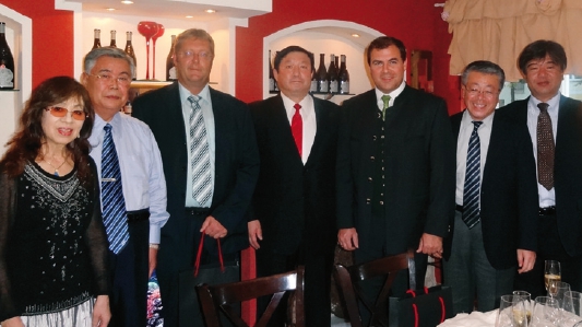 East goes West – Unternehmen und Politik aus Japan zu Gast bei Wittmann